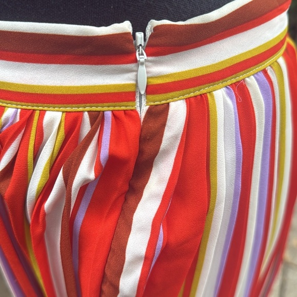 Colorful Striped Pleated Midi Skirt Forever 21 Contemporary. Size L - Picture 3 of 10